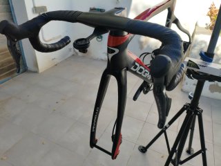 Bicicleta Pinarello Dogma F12 Disco + grupo di2