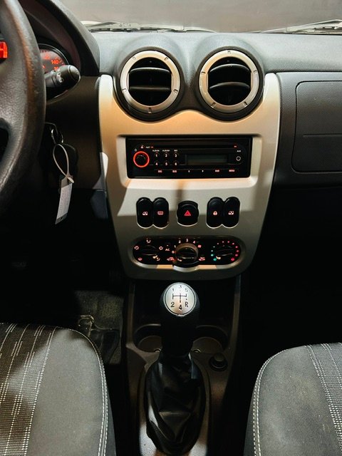 Dacia Sandero 2012