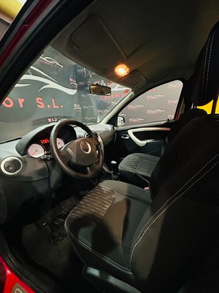 Dacia Sandero 2012