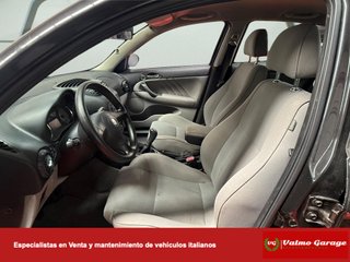 Alfa Romeo 147 1.6 Twin Spark 105 cv 5P Año 2005