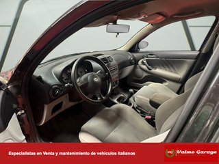 Alfa Romeo 147 1.6 Twin Spark 105 cv 5P Año 2005