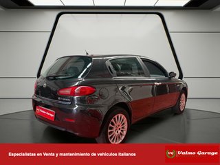 Alfa Romeo 147 1.6 Twin Spark 105 cv 5P Año 2005