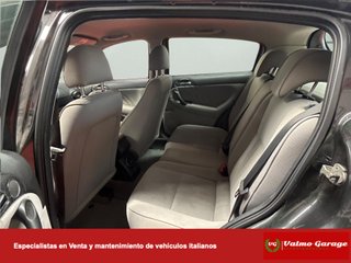 Alfa Romeo 147 1.6 Twin Spark 105 cv 5P Año 2005