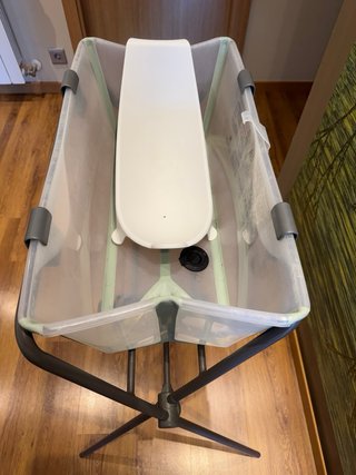 Bañera Stokke Flexi Bath con asiento y patas