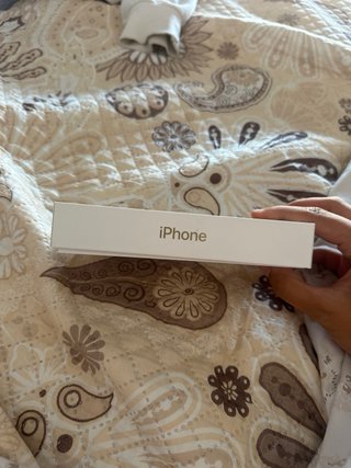 iPhone 14 Pro Dorado