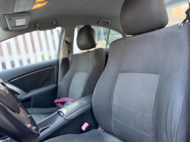 Toyota Avensis D4D 2012