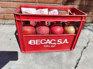 Caja con Sifones Vintage Carbónicas Becac