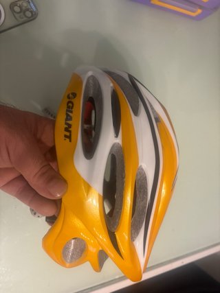 Casco Giant Bicicleta en muy buen estado.