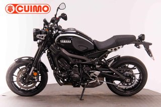 YAMAHA XSR 900