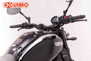 YAMAHA XSR 900