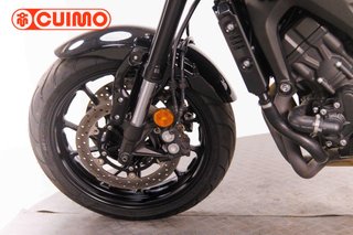 YAMAHA XSR 900