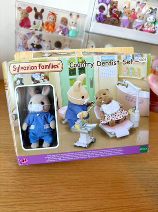 Sylvanian Families Country Dentist Set