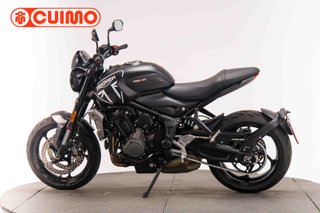 TRIUMPH TRIDENT 660