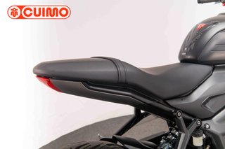 TRIUMPH TRIDENT 660