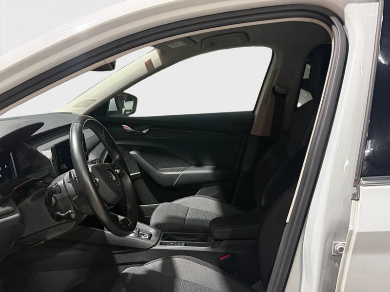 Škoda Octavia 2021, foto 11