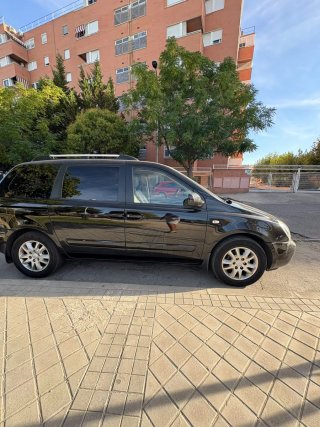 KIA Carnival 2010