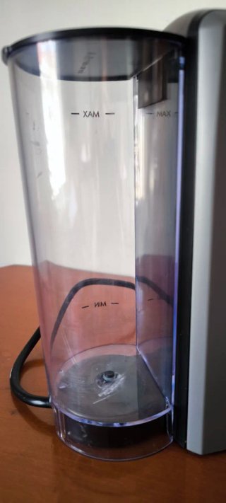 Cafetera Compacta Negra