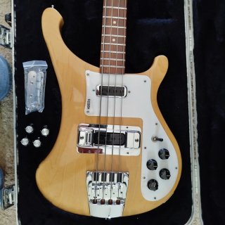 Rickenbacker 4003s Bajo Eléctrico