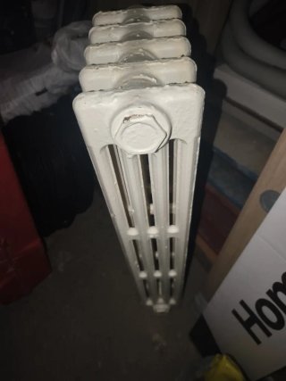 Radiador antiguo de hierro fundido