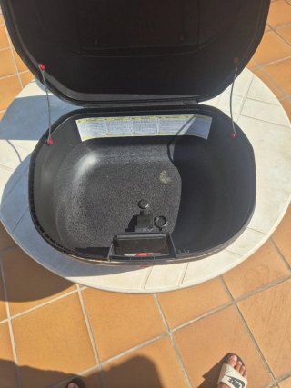 BAUL PARA MOTO GIVI, SIN CERRADURA.