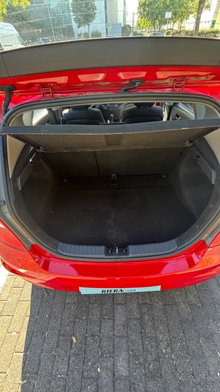 Hyundai i30 Con Garantia de 1 año.