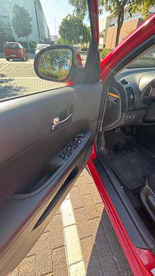 Hyundai i30 Con Garantia de 1 año.