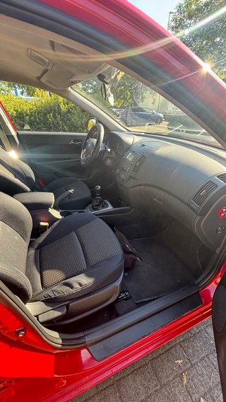 Hyundai i30 Con Garantia de 1 año.