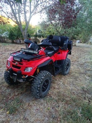 Quad Can-Am Rojo Todoterreno