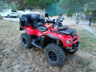 Quad Can-Am Rojo Todoterreno