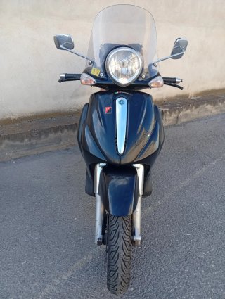 Piaggio Beverly 500