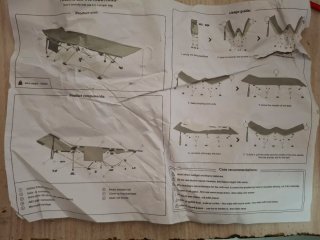 Cama de camping azul