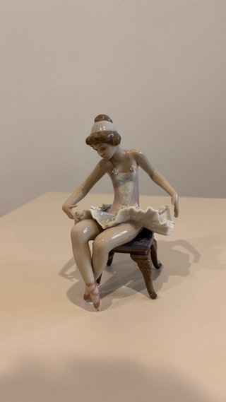 Figura Lladró Bailarina Sentada