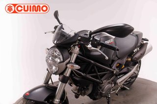 DUCATI MONSTER 696