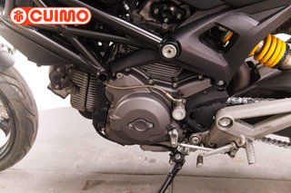 DUCATI MONSTER 696