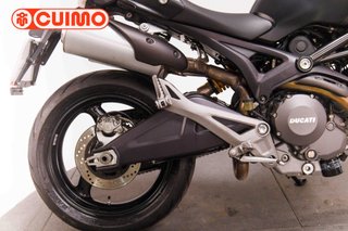 DUCATI MONSTER 696