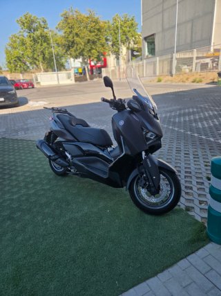 Yamaha Xmax 300 tech Max Dark Magma