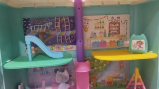 Casa de Muñecas de Gabby con Figuras
