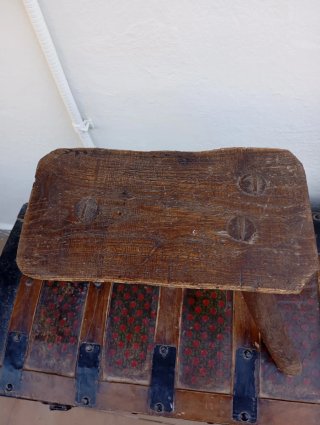 Conjunto de Taburete de Ordeño Antiguo
