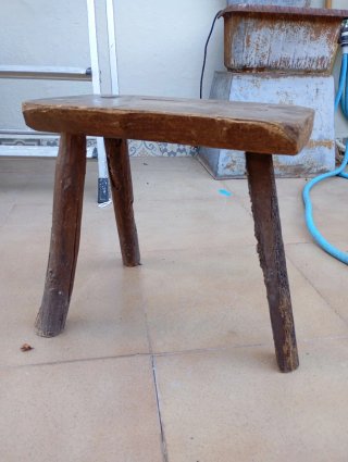 Conjunto de Taburete de Ordeño Antiguo