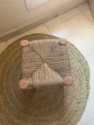 Banco y Alfombra de Mimbre