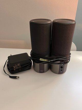 Altavoces Trust