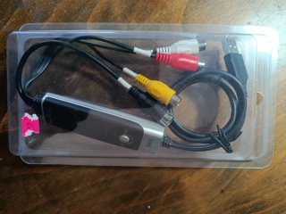 Lote de Capturadoras de Vídeo VHS y Cables