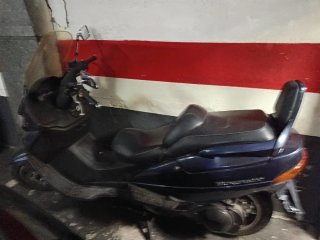 Suzuki 250 Maxi Scooter