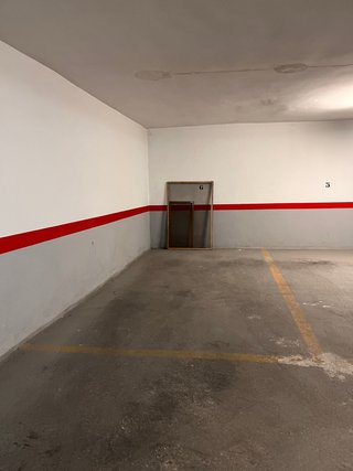 Alquilo plaza de garaje en Santa Bárbara