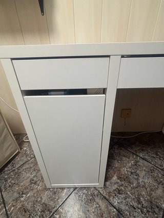 Escritorio IKEA modelo Micke Blanco