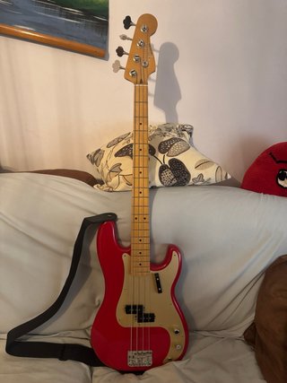 Bajo Fender Precision Vintera
