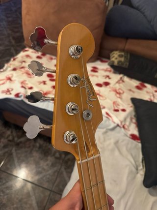 Bajo Fender Precision Vintera