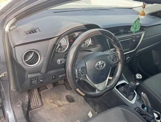 Cinturón seguridad tras der toyota auris 465130