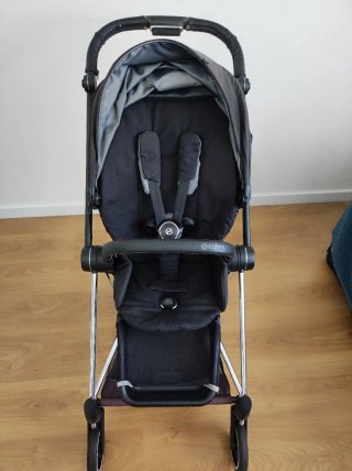 Carrito Cybex Mios con capazo y adaptadores