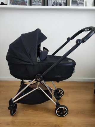 Carrito Cybex Mios con capazo y adaptadores